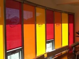 Le store intérieur SOLARBAIE est un véritable écran antisolaire et régulateur de lumière c’est la solution idéale pour habiller vos baies et fenêtres.